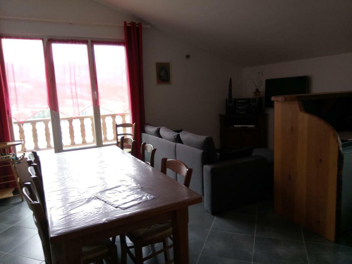 Les Logis De Lucie Apartment Selonnet Exterior photo